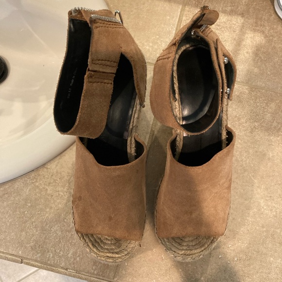 Dolce Vita wedges - Picture 4 of 4